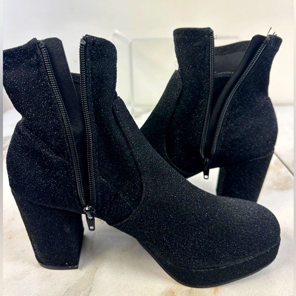 Mari A. Gitsie Black Glitter Knit Platform Block Heel Sock Ankle Boots, Sz 10